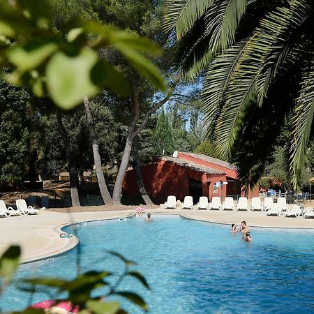 Residence Odalys Le Village Camarguais Les Gardians Арль Екстер'єр фото