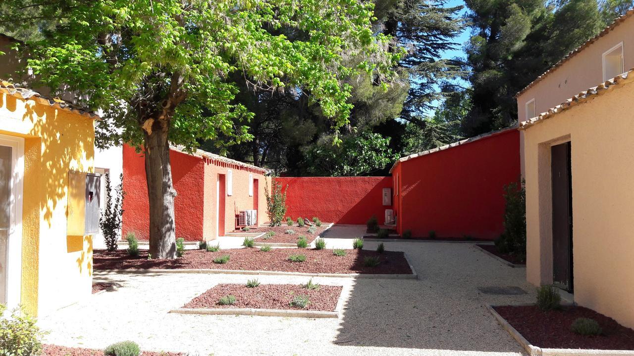 Residence Odalys Le Village Camarguais Les Gardians Арль Екстер'єр фото