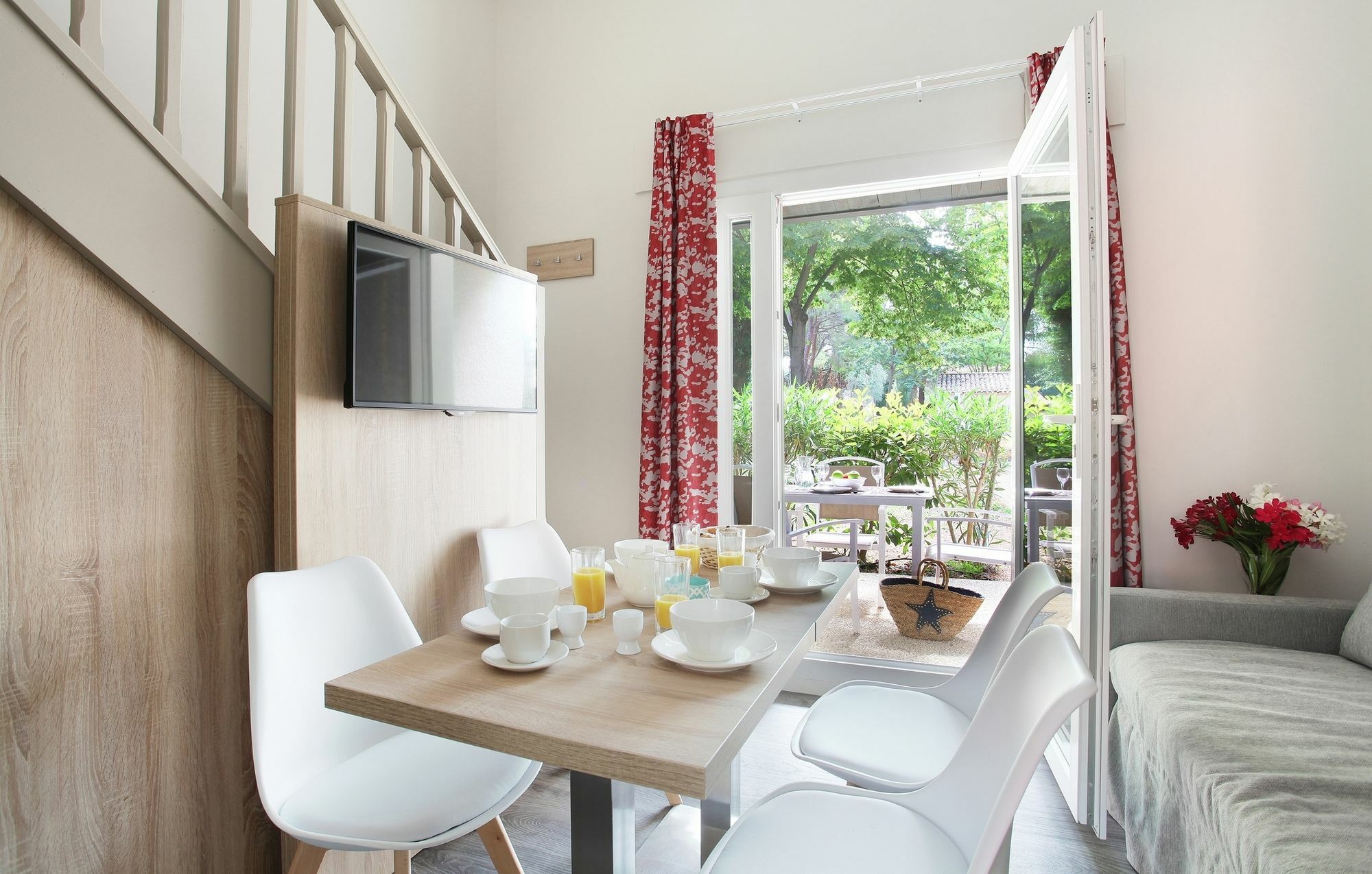 Residence Odalys Le Village Camarguais Les Gardians Арль Екстер'єр фото